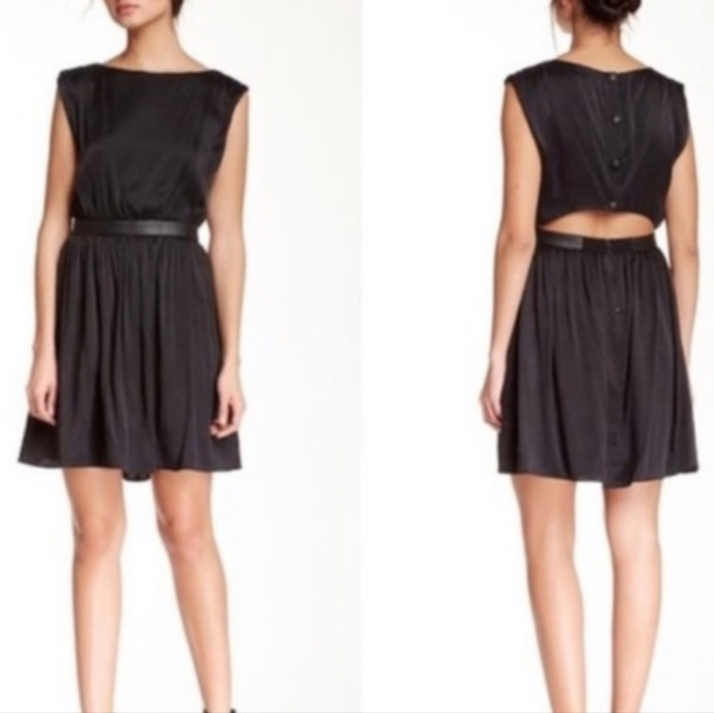 Alice + Olivia women's dress small black cut out back knee length silk